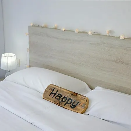 Pepper Street Apartment *
